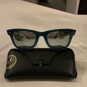 Ray Ban Wayfarers cobalt blue with mirror lenses